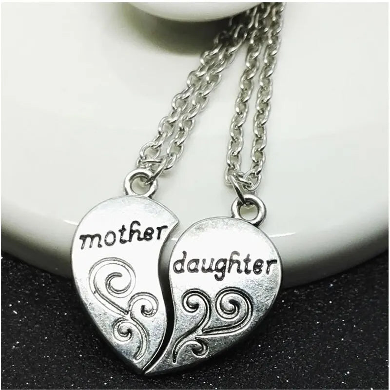 Mother & Daughter Connection Necklace | 2 necklaces 1 Heart ♡