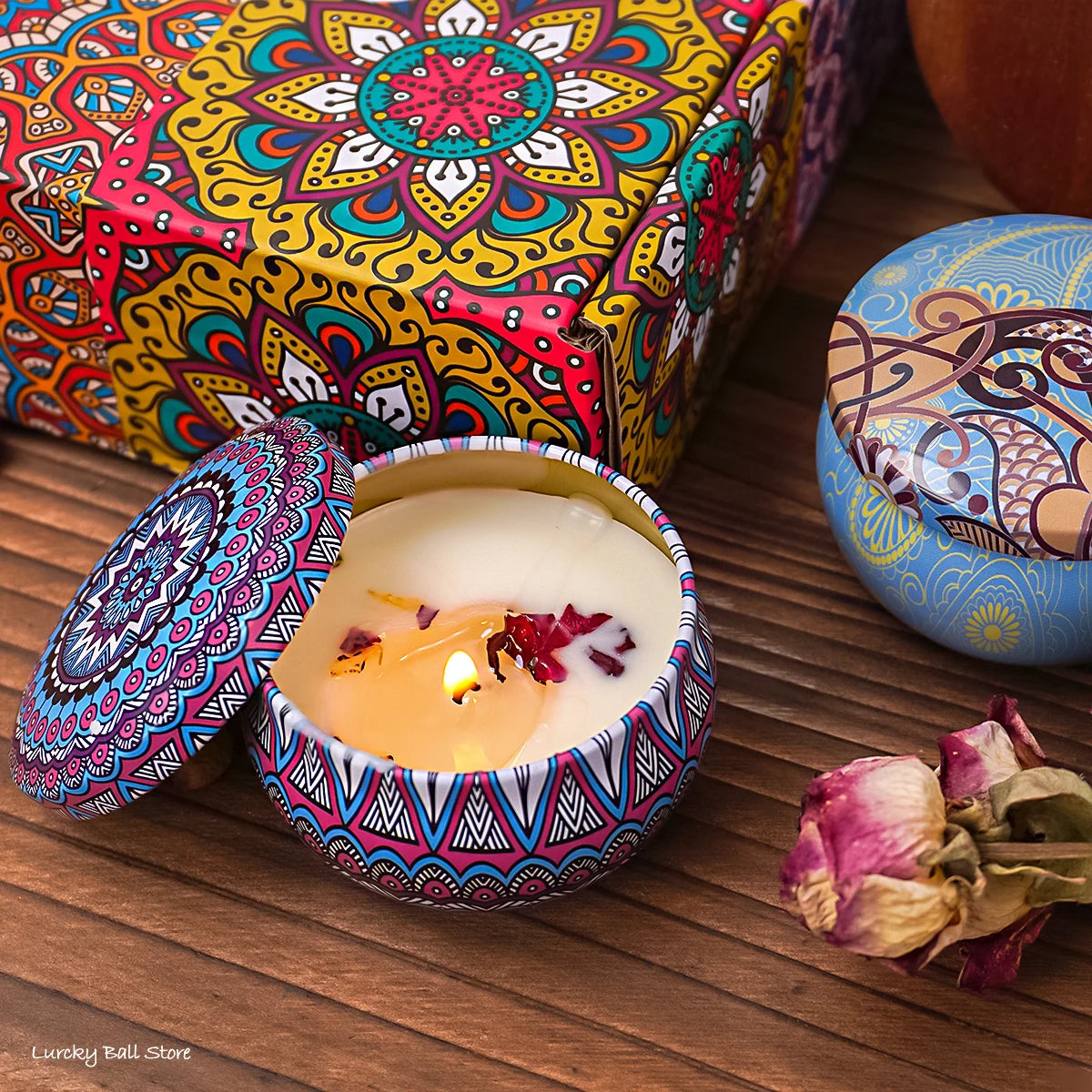 4 Piece Natural Candle Box with dried Flowers and Crystal Stones